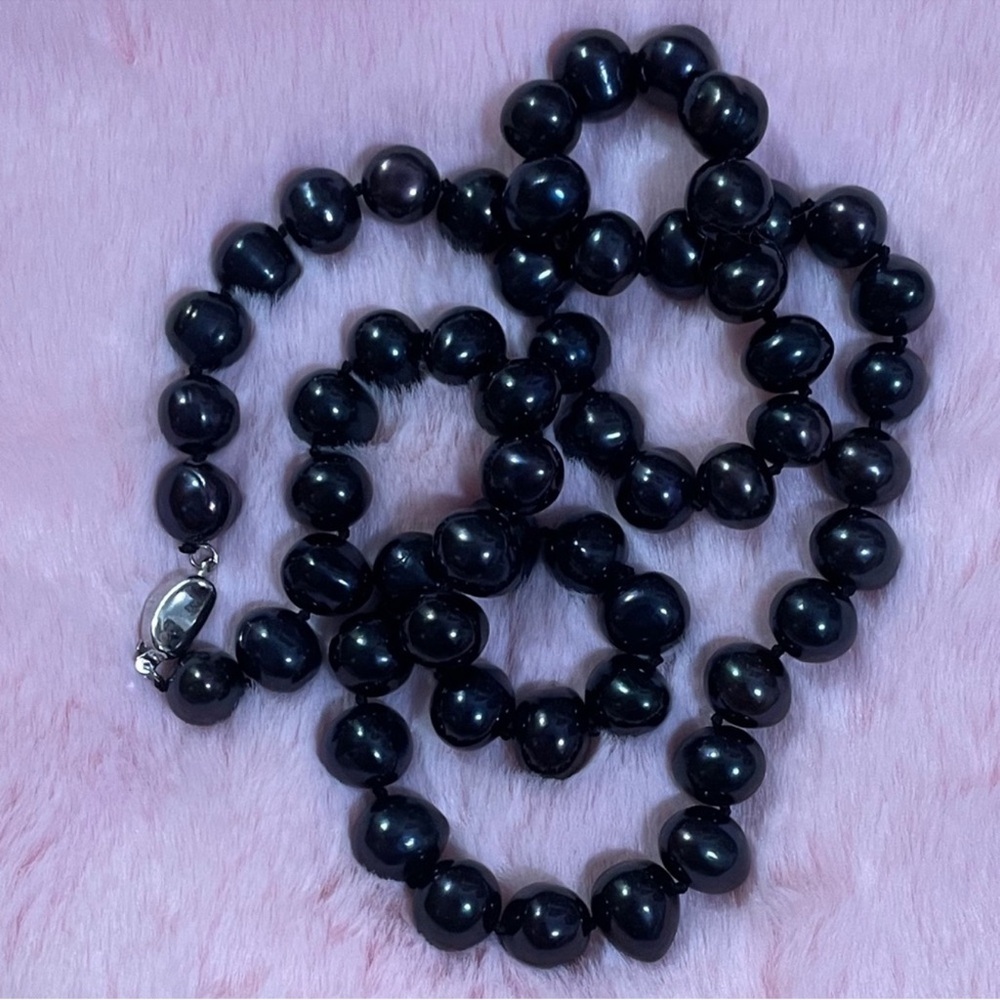 Sterling Silver Baroque Black South Sea Pearl Necklace